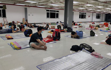 Công nhân KCX- KCN không muốn tiếp tục ở trong nhà máy, khách sạn