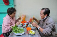 Cận cảnh 